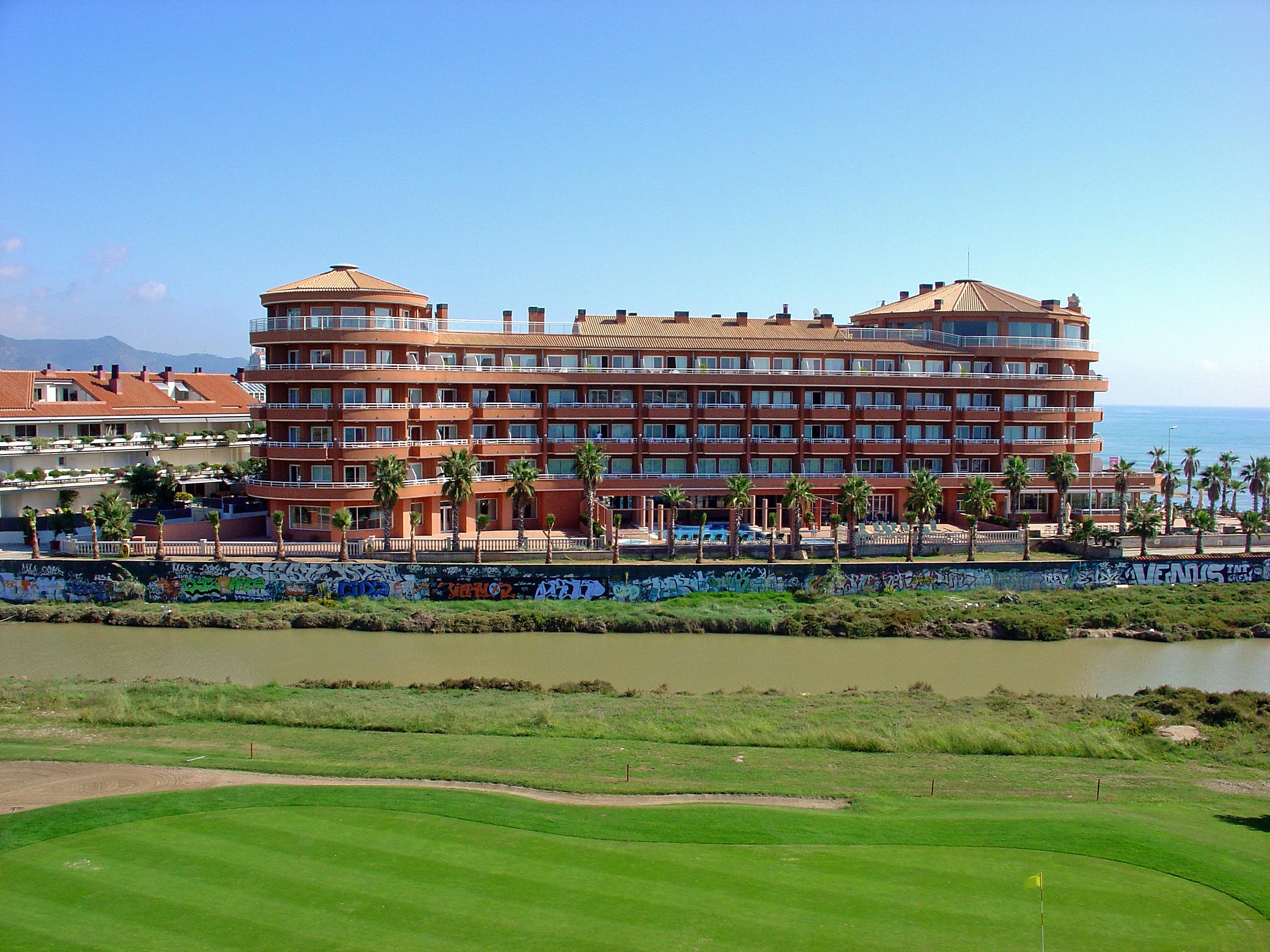 Sunway Playa Golf & Spa Sitges Hotell Exteriör bild