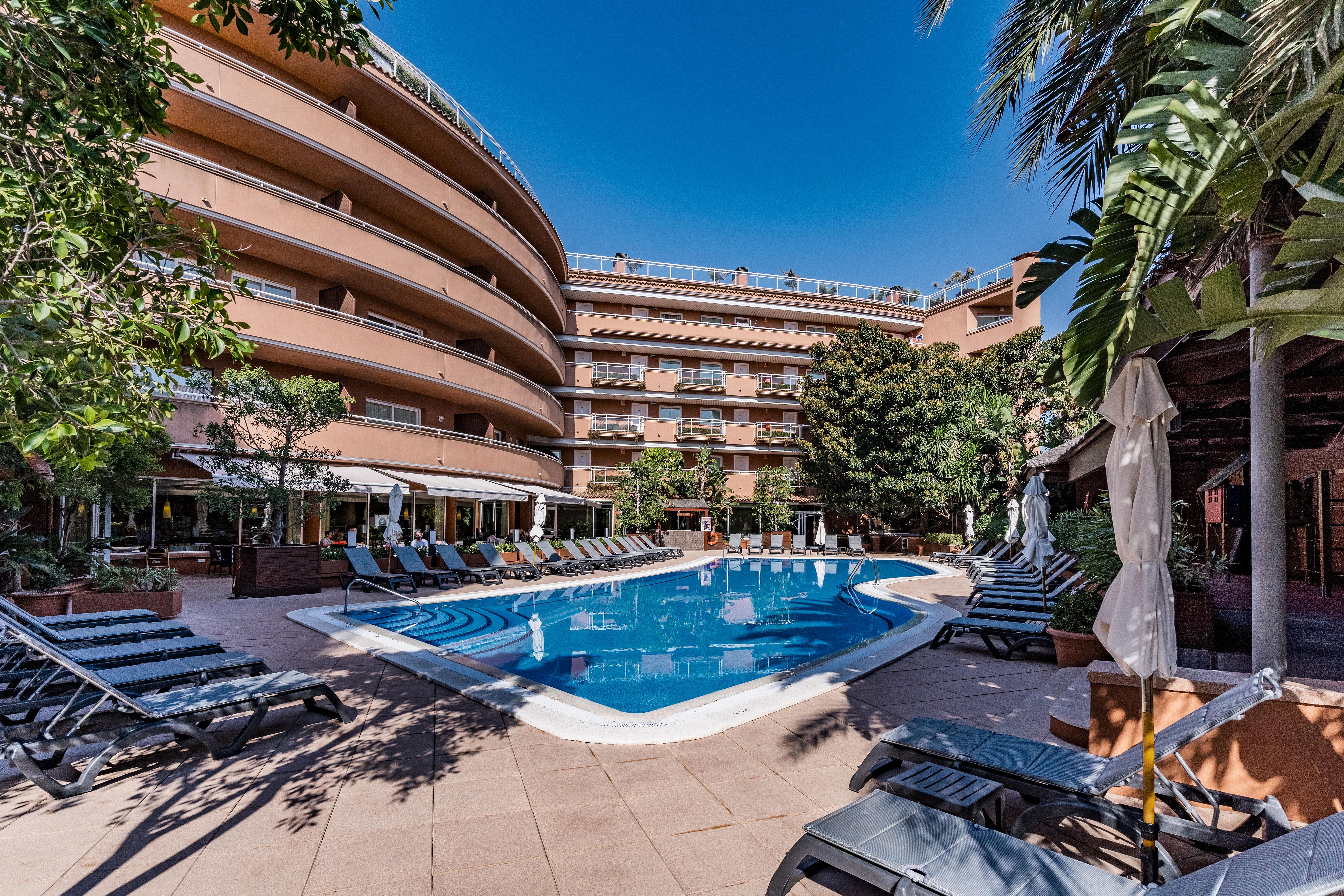 Sunway Playa Golf & Spa Sitges Hotell Exteriör bild