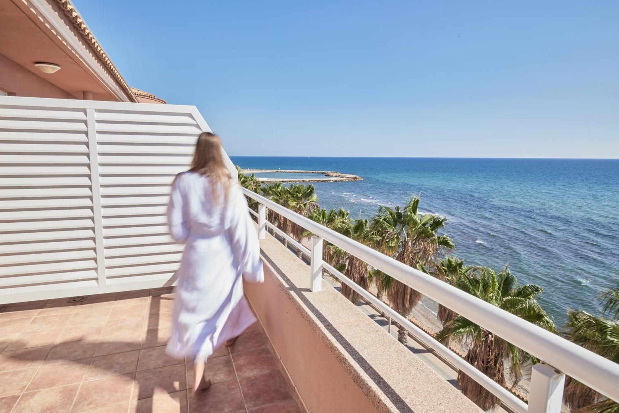 Sunway Playa Golf & Spa Sitges Hotell Exteriör bild